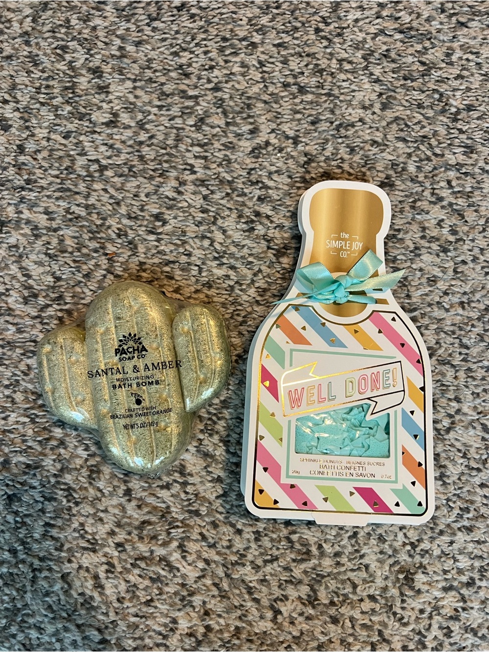 Pacha Santal & Amber Bath Bomb - Gold
